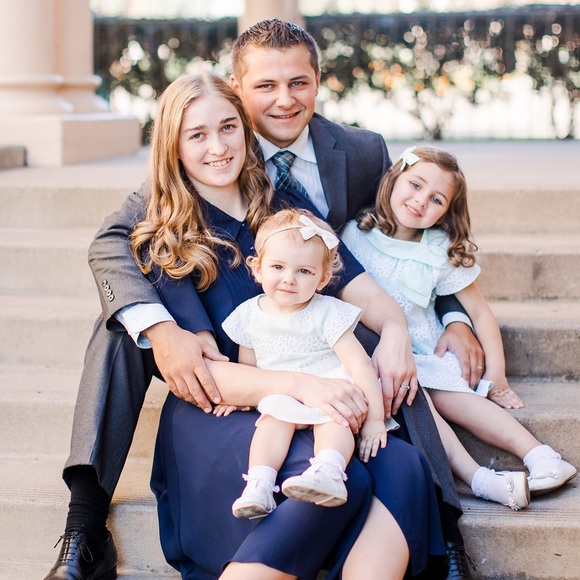 Meet your Posher, Abigail - Picture 4 of 4